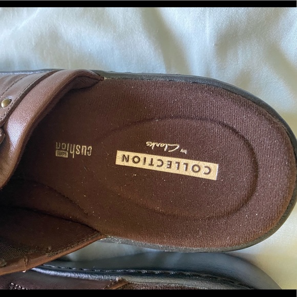 Clarks Brown Leather Clogs - Picture 6 of 6